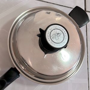 Secondhand Frying pan 8.5”wide 2”deep